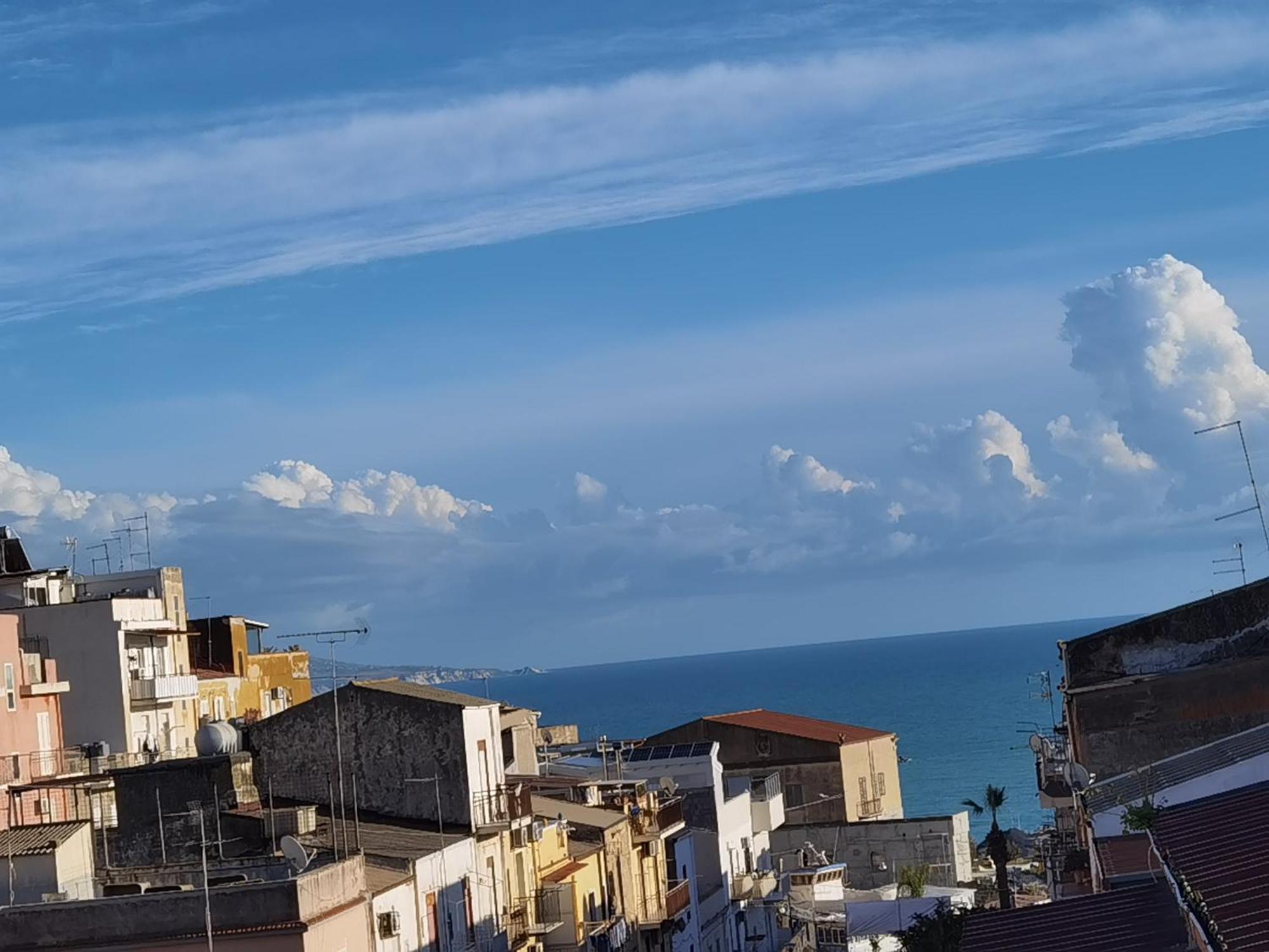 Apartamento La Casa Di Ariel Porto Empedocle Exterior foto